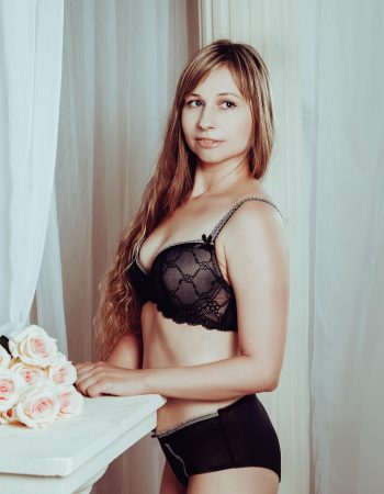 escort service in zirakpur